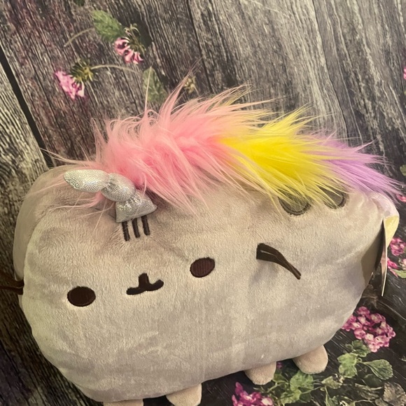 Gund x Pusheen Unicorn Plush Backpack - Picture 2 of 11